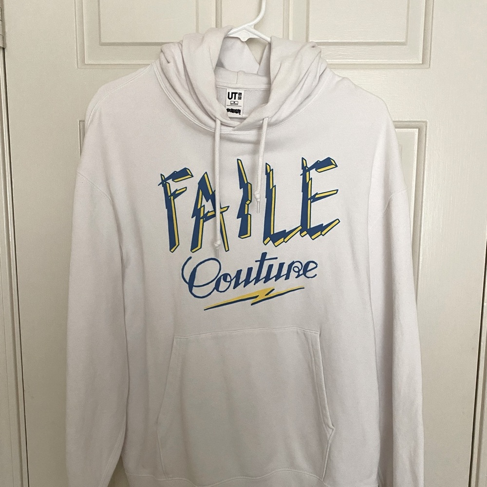 Uniqlo white hoodie